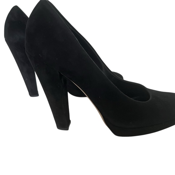 Gucci Vintage Black Suede Pumps Size 7 Platform Classic elegant style - Picture 4 of 8